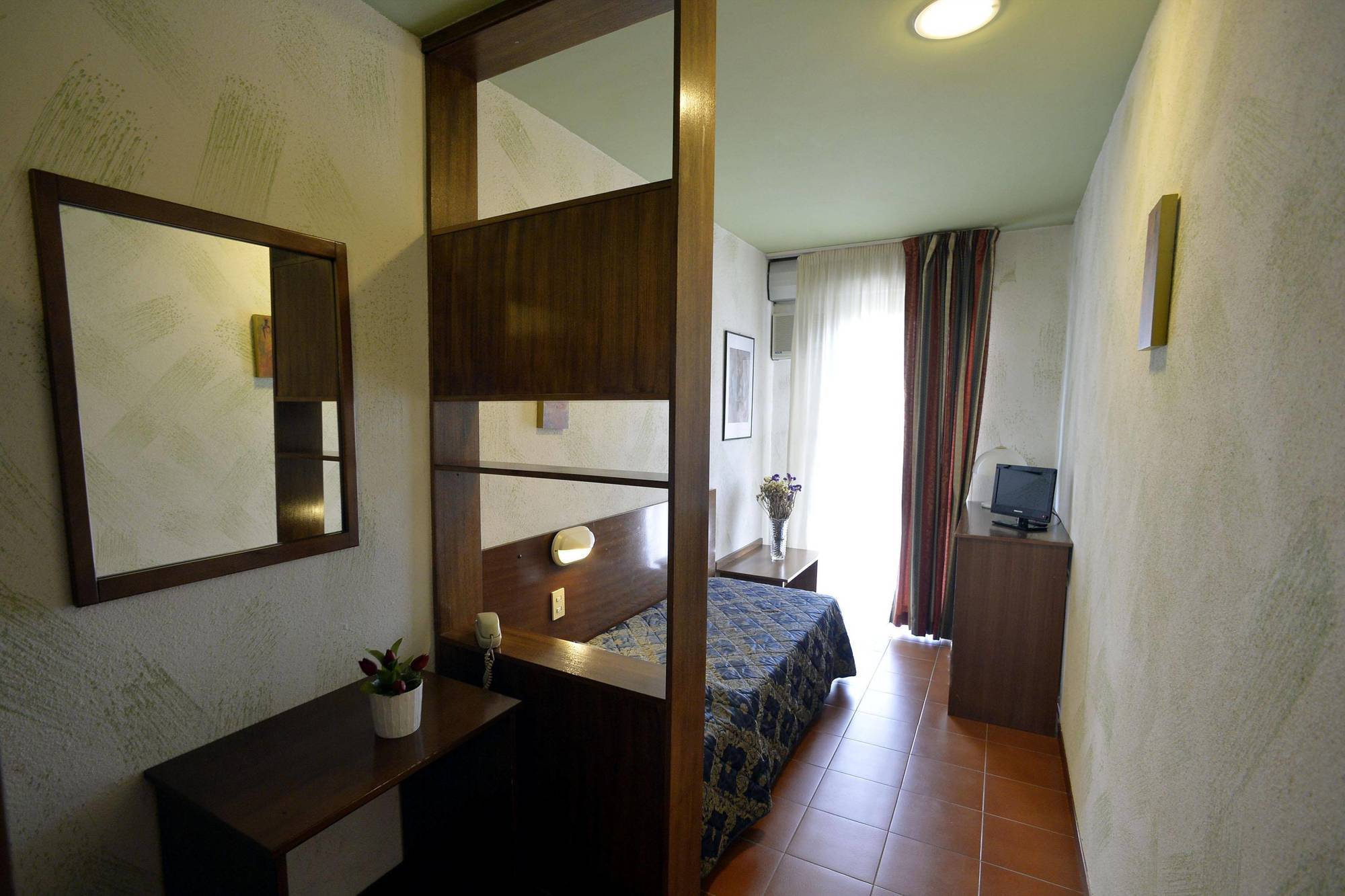 Hotel Corolle Firenze Esterno foto