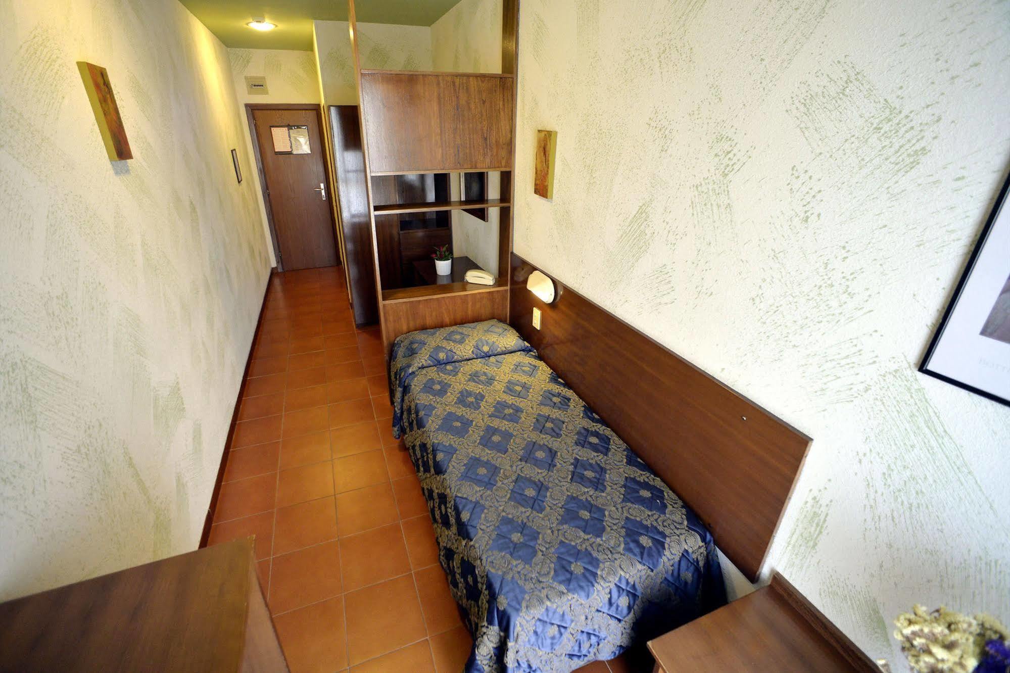 Hotel Corolle Firenze Esterno foto